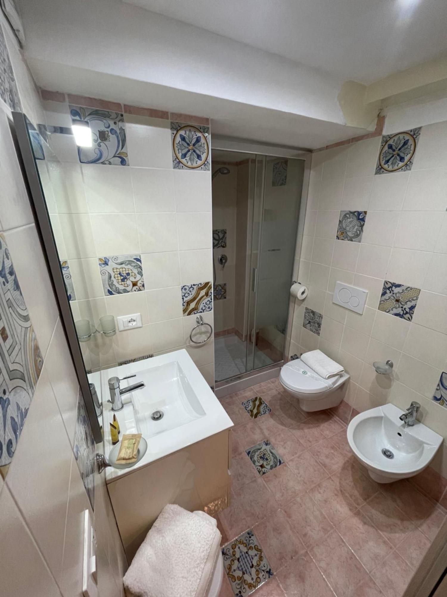 Taormina'S Sun Apartment Екстериор снимка