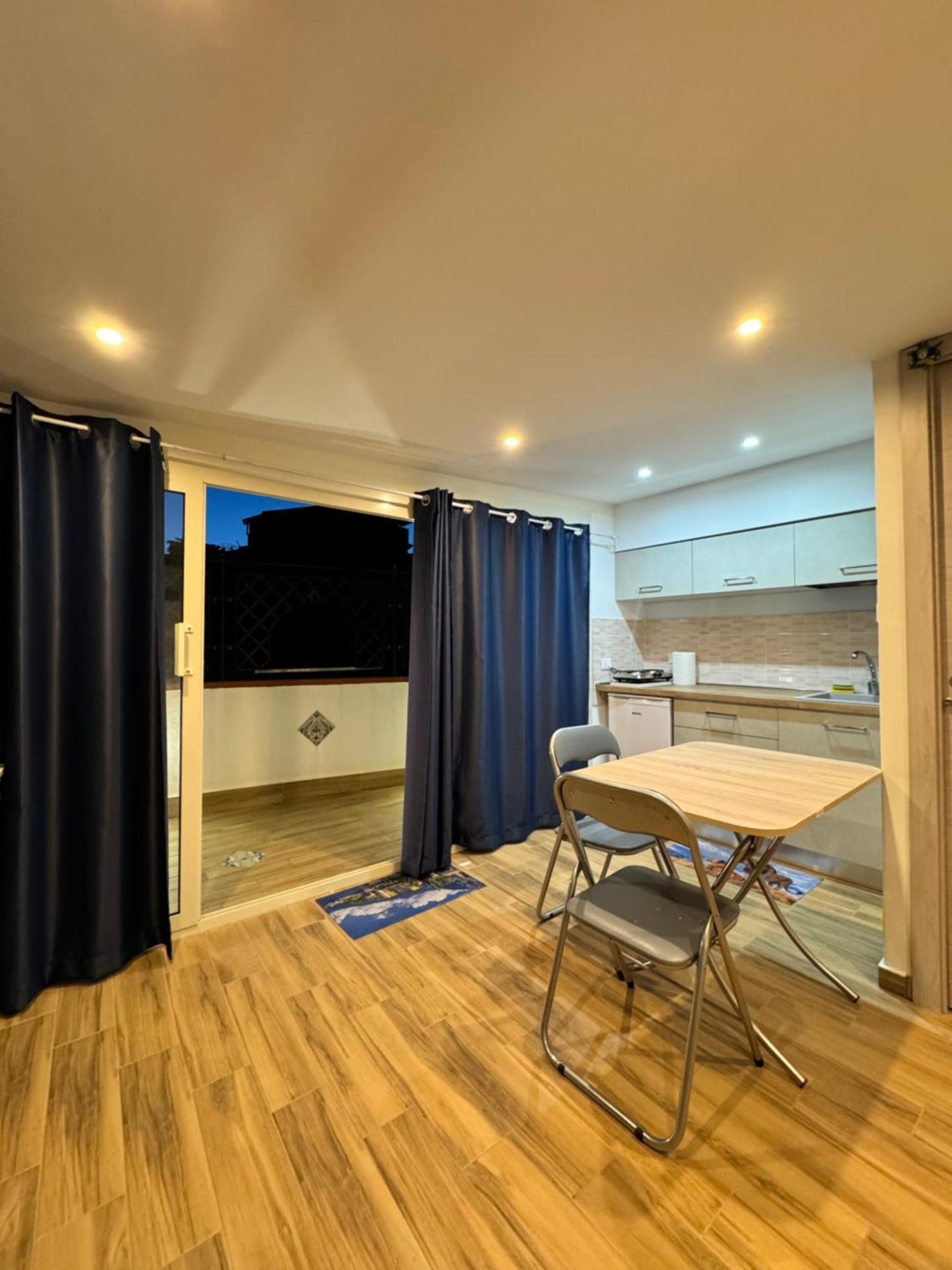 Taormina'S Sun Apartment Екстериор снимка