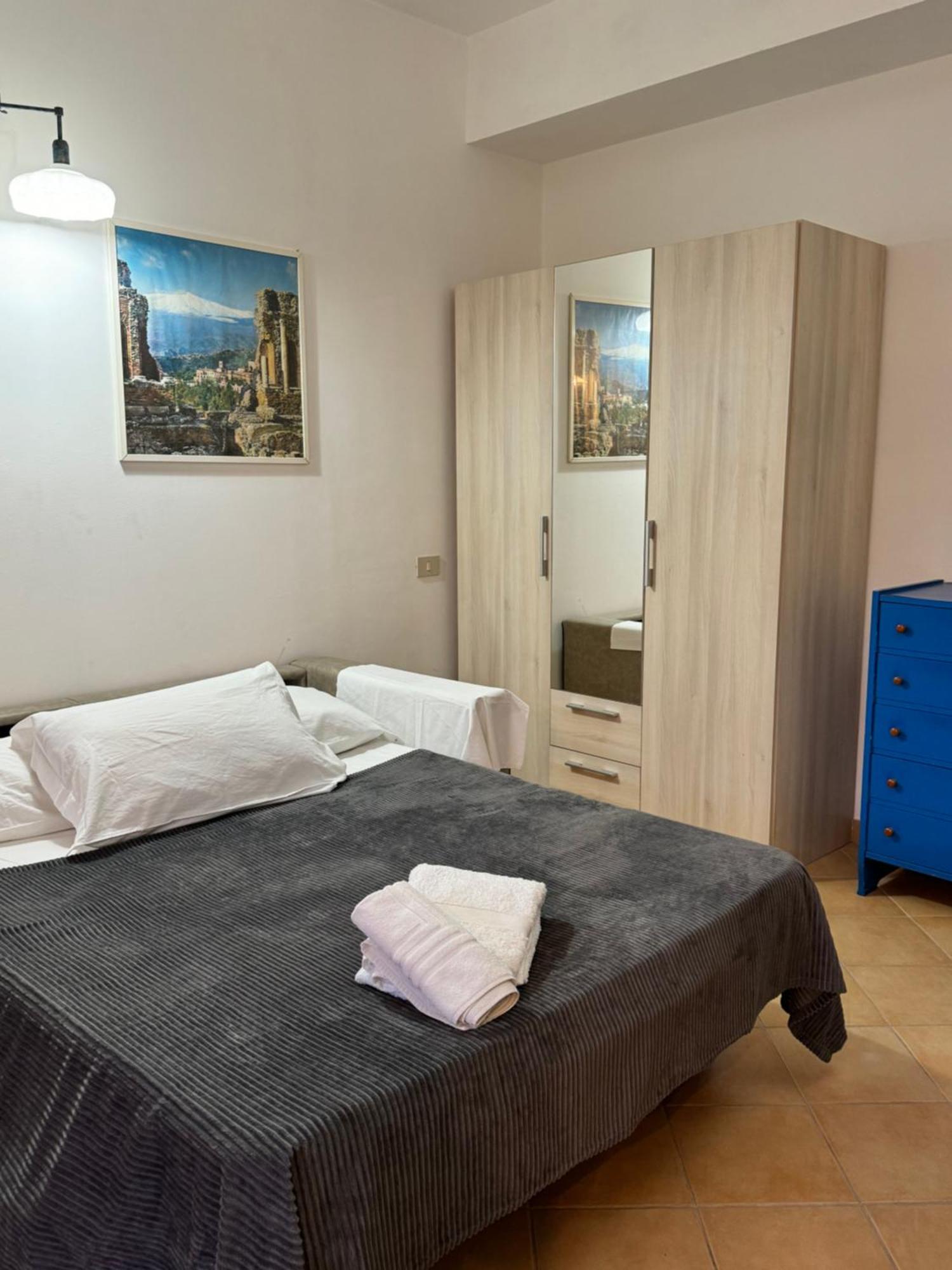 Taormina'S Sun Apartment Екстериор снимка