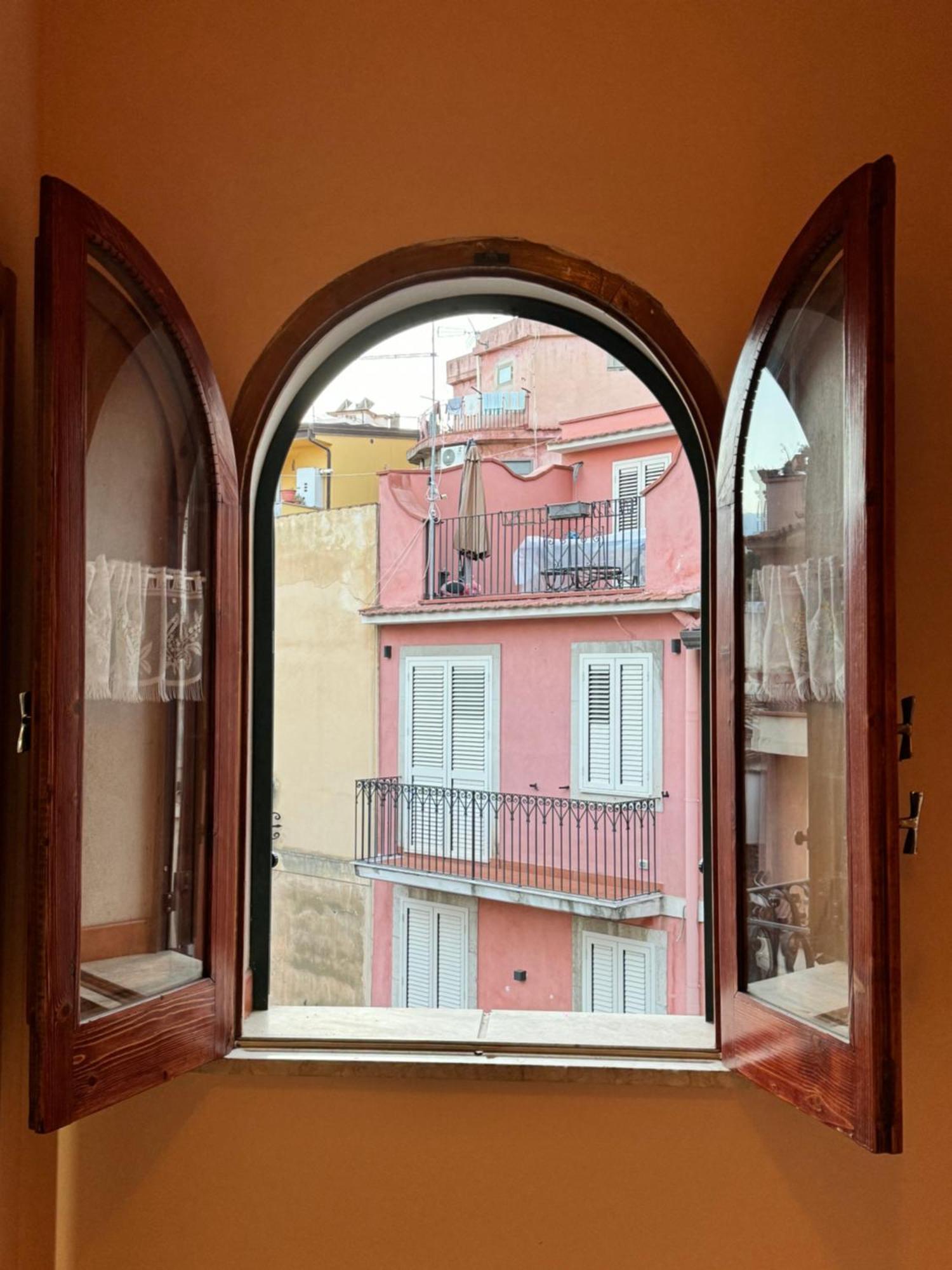 Taormina'S Sun Apartment Екстериор снимка